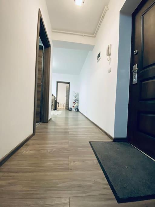 Apartament 2 Camere Modern Si Confortabil Giroc المظهر الخارجي الصورة